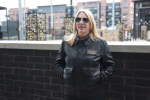 Cvijanovićeva u pilotskoj jakni, poklon od kongresmena i bivšeg gradonačelnika Dejtona
