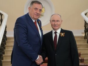 Dodik čestitao Putinu Dan Rusije