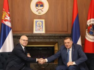 Vučević zahvalio Dodiku: Važno njegovati bratske odnose Srbije i Srpske