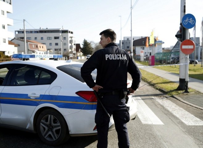 Ratni veterani prekinuli Festival mira u Benkovcu uz ustaške povike “Za dom spremni!”