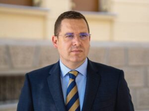 Kovačević: SDS i opozicija nisu tražili kandidata za predsjednika, već pojedinca spremnog da izbore izgubi