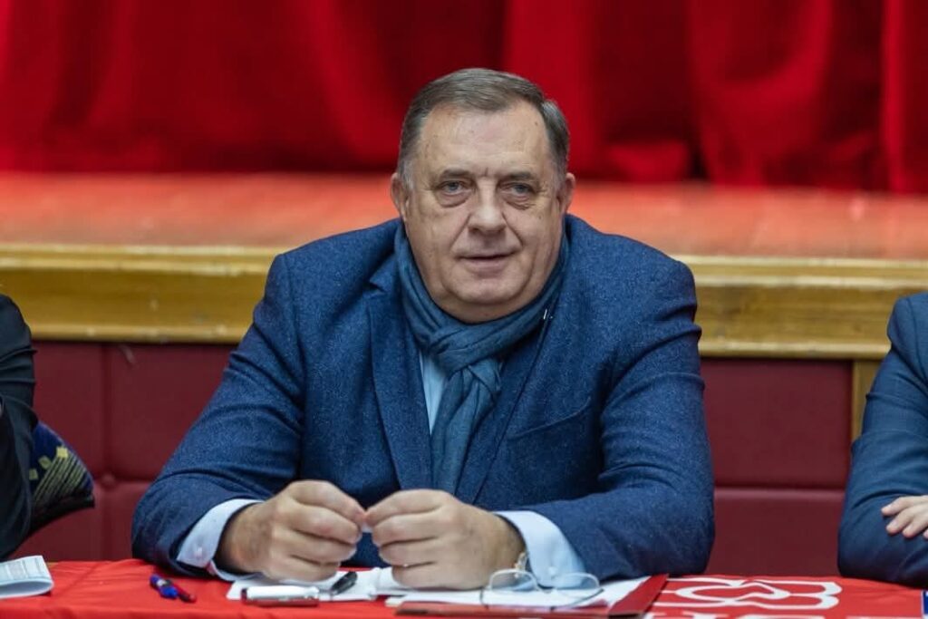 Dodik: SNSD nastavlja da jača politike razvoja Prnjavora
