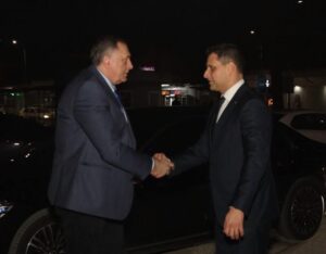 Dodik čestitao Vladi Gligoriću reizbor na čelu SNSD-a Čelinca