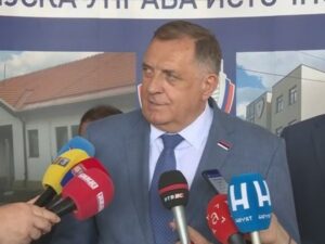 Dodik: Ponosan sam što sam dio tima koji je donosio ključne odluke za današnju policiju