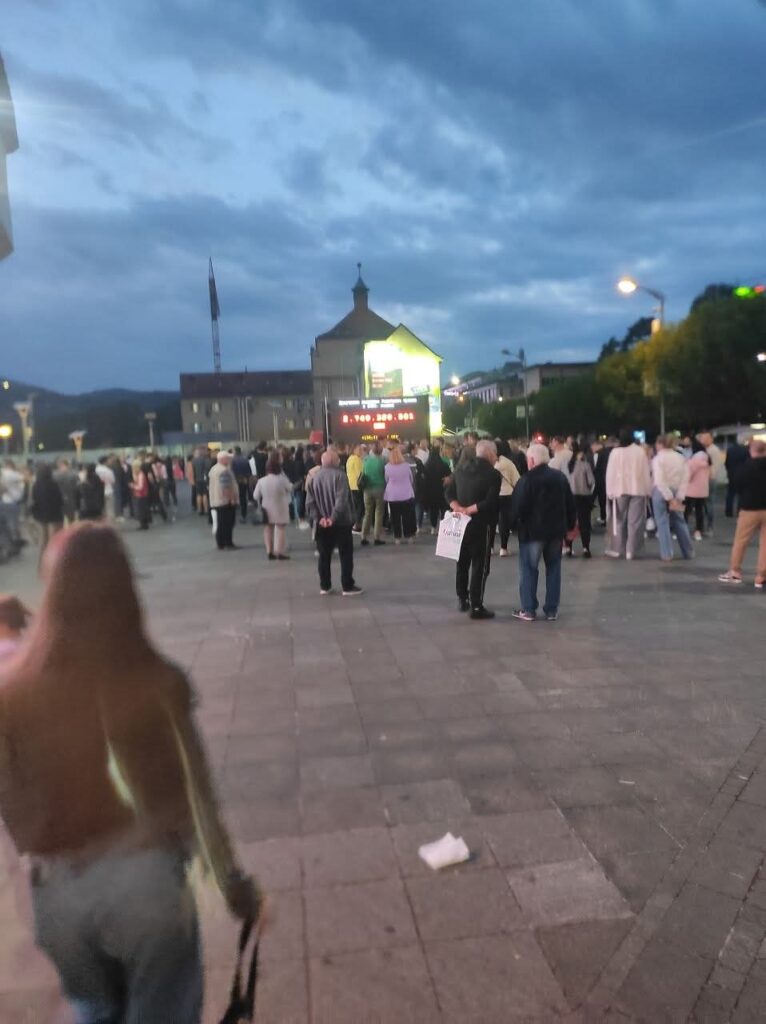 Trg Krajine veći od opozicije: Stanivuković okupio više kamermana nego ljudi