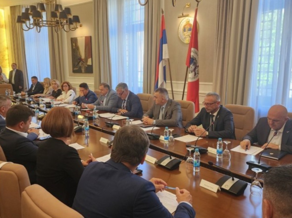Sastanak povodom obilježavanja 34 godine od stradanja Srba u srednjem Podrinju i Birču