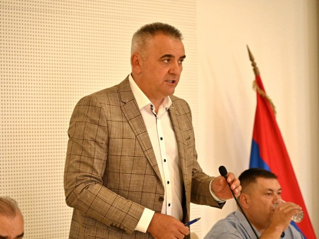 Minić najavio rješenje za višedecenijski problem vodosnabdijevanja za šest mjesnih zajednica u Bijeljini