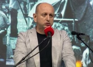 Knežević: Umjesto u Mrkonjić Gradu odnarođena Crna Gora sutra svoj barjak nosi u Zagreb