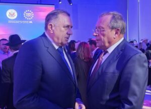 Stari prijatelji ponovo zajedno: Dodik i ruski ambasador Viktorov u Jerusalimu o Srpskoj, pritiscima i podršci Moskve